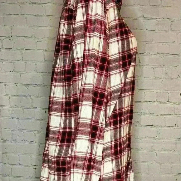 Chaps Men's Medium Long Sleeve Performance Flannel Shirt Red Plaid - Picture 4 of 6